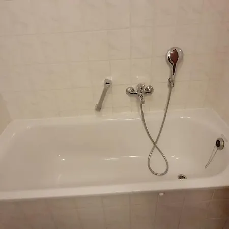 'am Leipziger Stadtrand' Mit Tiefgarage Apartment